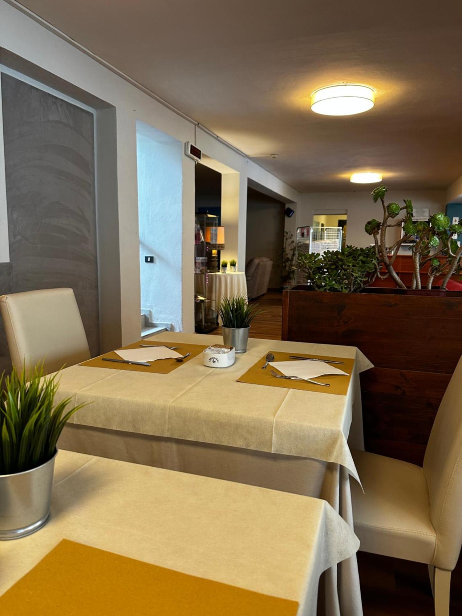 Pfa Hotel - Isola D'Elba Каво Екстер'єр фото